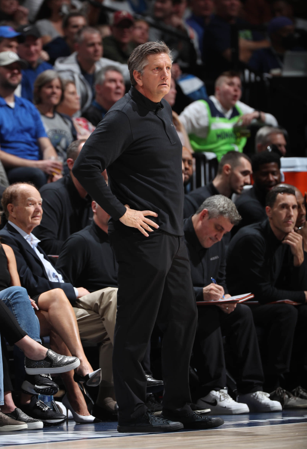 对亚历山大防守有何改变？芬奇笑答：更干净了，没犯规